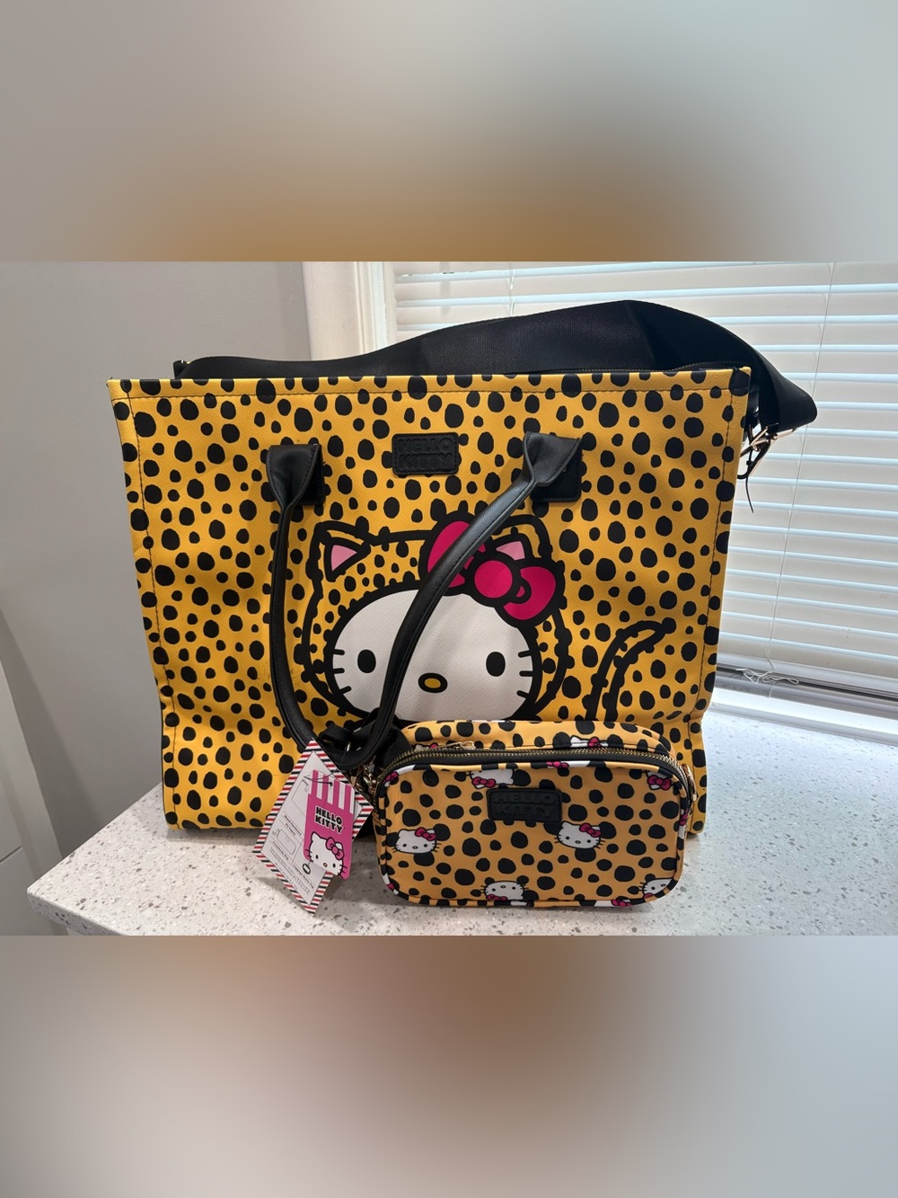 Hello Kitty 3-pc All-Over Cheetah Print Travel Tote Set NEW with TAGS